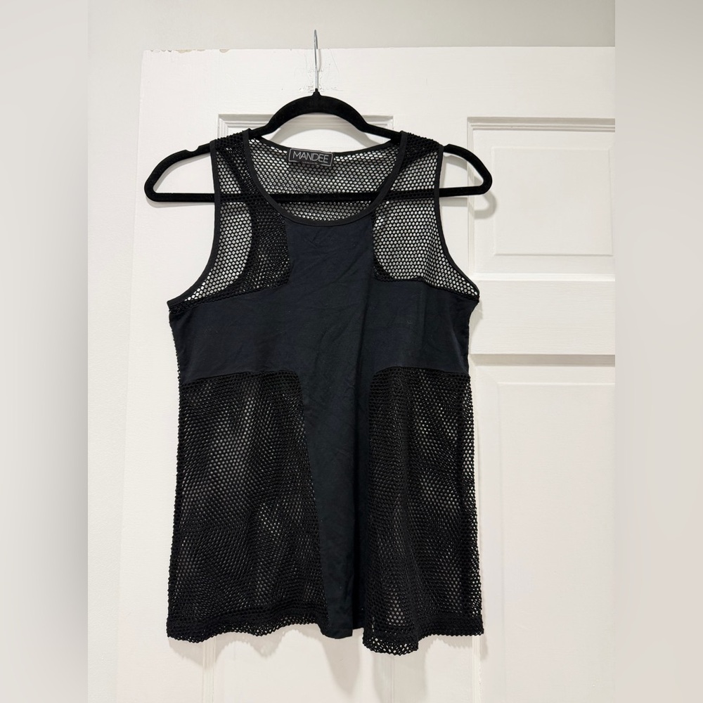Mandee workout women’s Black Mesh Top medium
